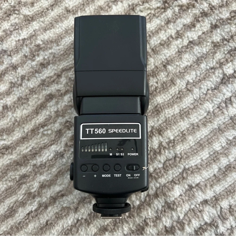 Neewer TT560 Flash Speedlite for Canon Sony Nikon & Other DSLR Cameras